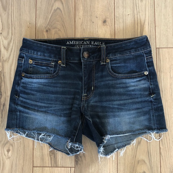 American Eagle Outfitters Pants - Women’s American Eagle Blue denim Super Stretch Shortie shorts size 4